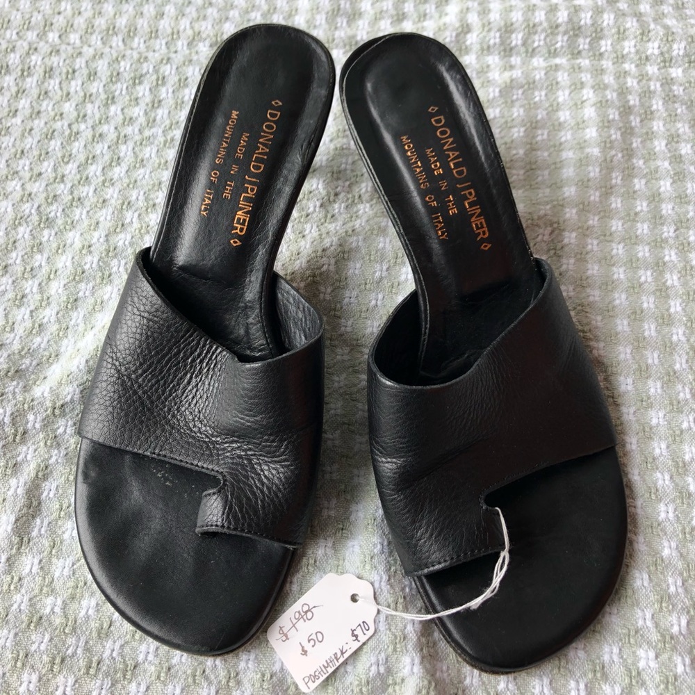 Donald J Pliner leather shoes size 6